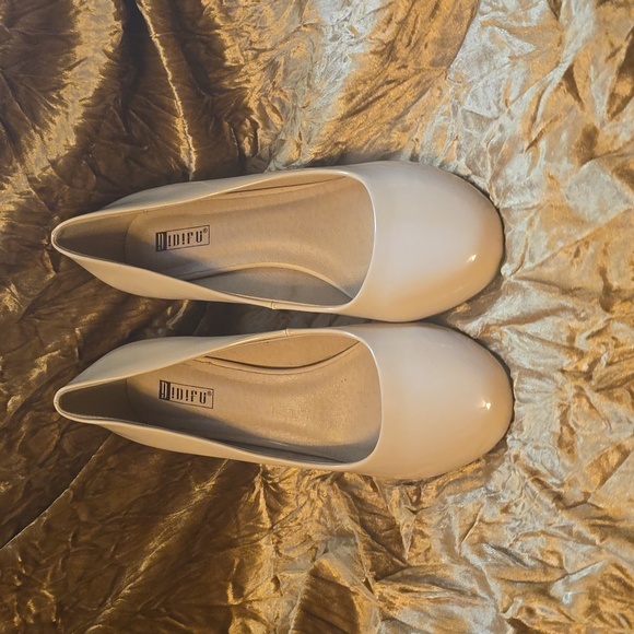 IDIFU Shoes - 9.5 Nude Dress Pumps